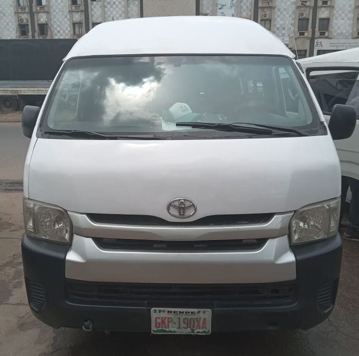 Toyota Hiace 3