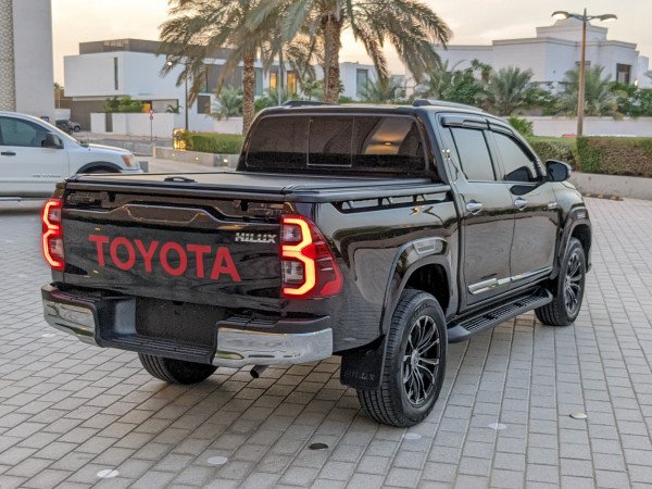 Toyota Hilux 4