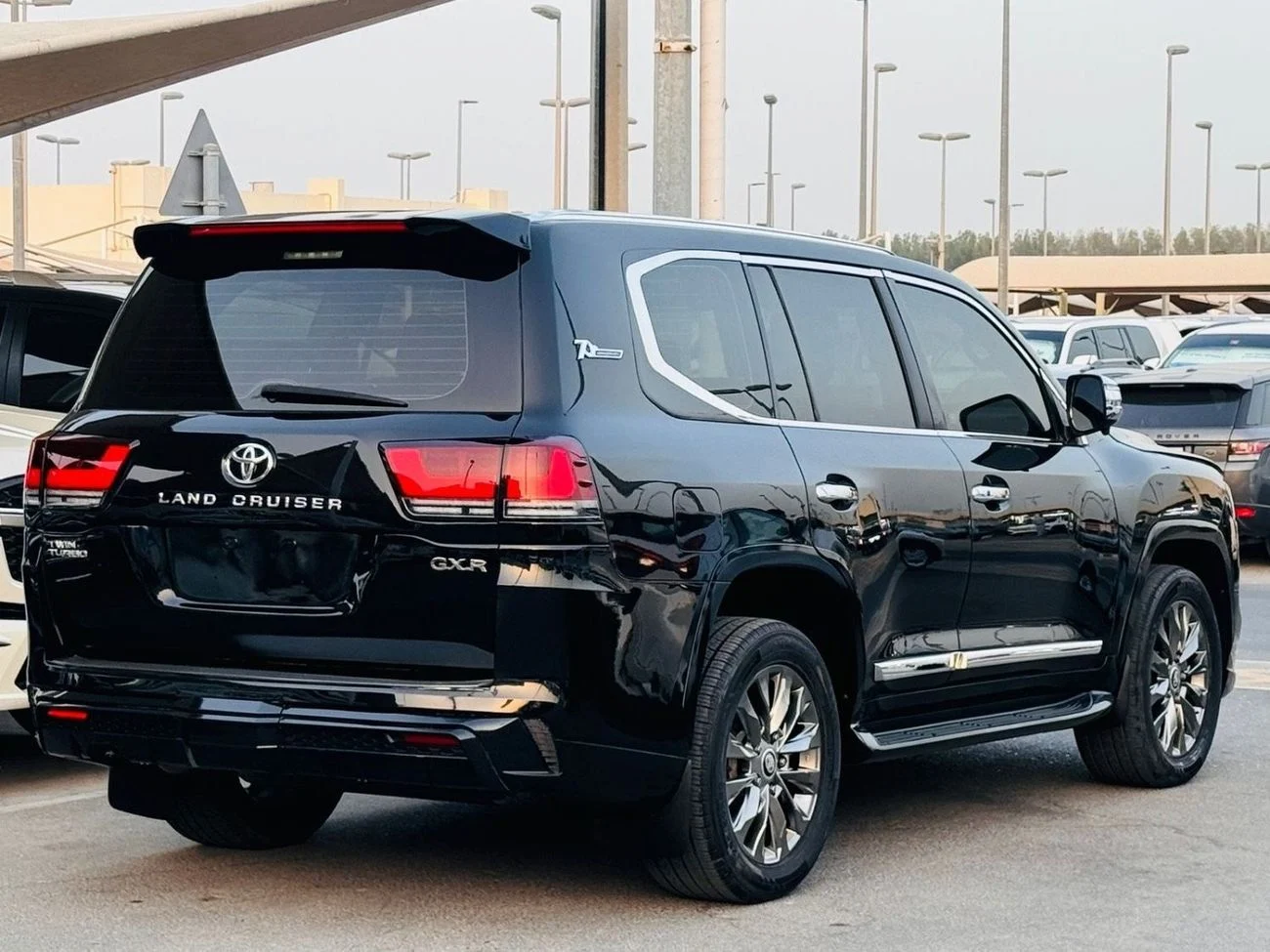 Toyota Land Cruiser 2