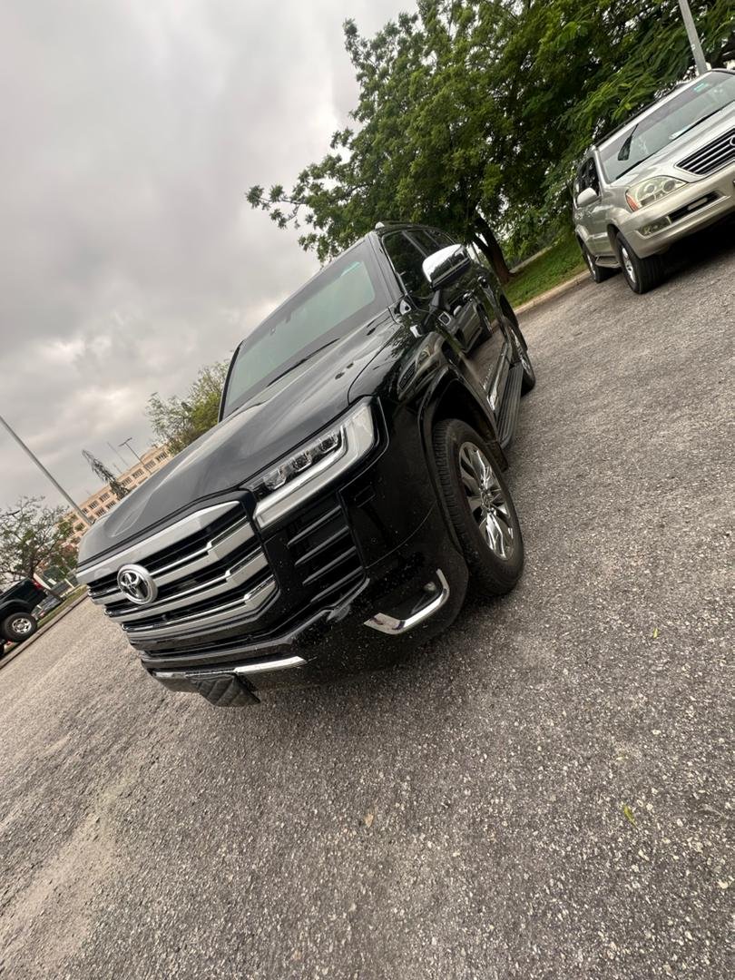 Toyota Land Cruiser Bullet Proof 2